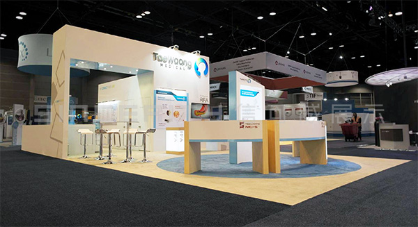 信可威國外展臺設(shè)計現(xiàn)場圖