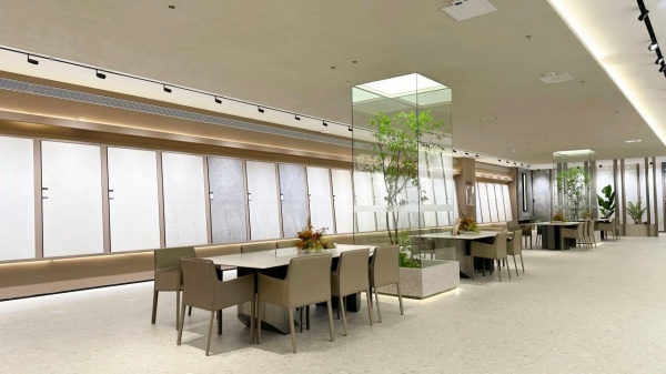 展廳煥新升級壹號瓷磚巖板總部展廳，讓高階審美以極致細節(jié)落地